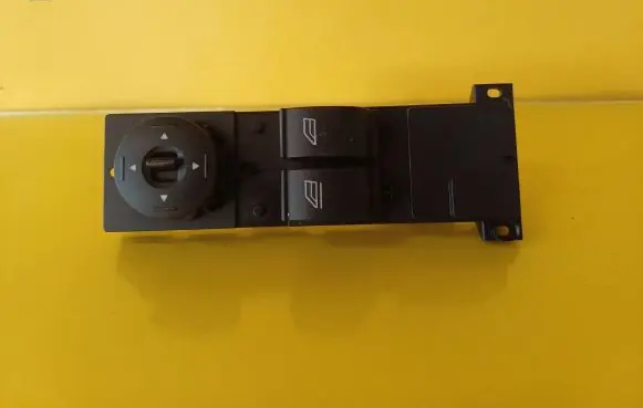 Ford Focus Electric window control switch 7M5T14529BA 03168080