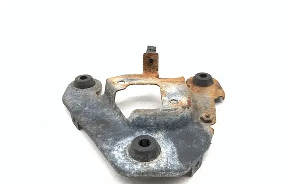Maserati Ghibli Air filter cleaner box bracket assembly 70583037