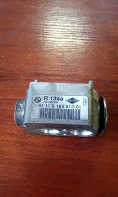 BMW 1 E82 E88 Air conditioning (A/C) expansion valve 9182512
