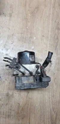 Seat Ibiza II (6k) ABS Pump 6X0614117 0013020401 91003549303687