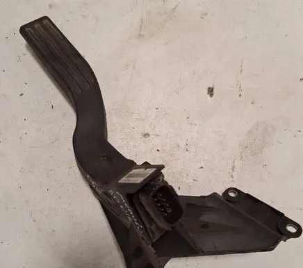 Ford Mondeo Mk III Accelerator throttle pedal 2S719F836DA 511800000470