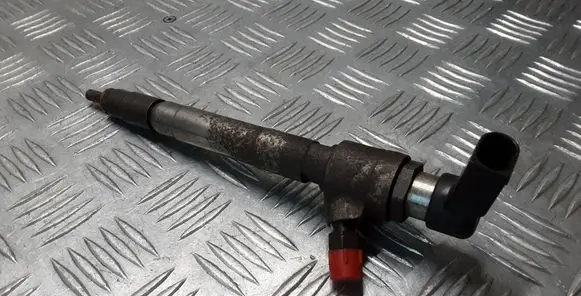 Fuel injector