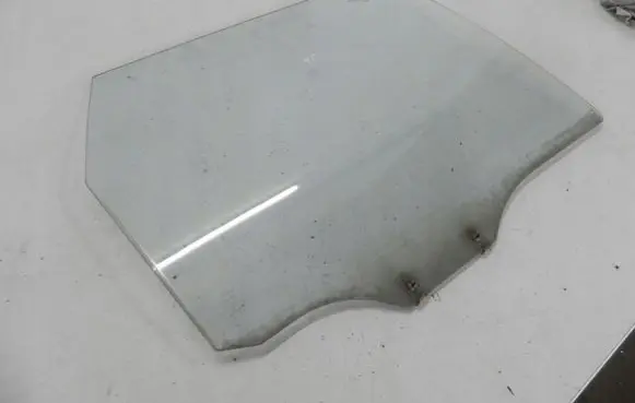 Nissan Sunny Rear door window glass 