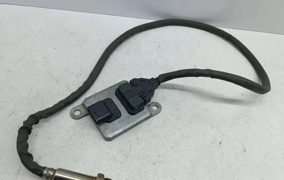 Mercedes-Benz E W212 Lambda probe sensor A0009053603 0009053603