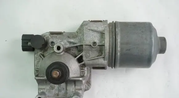 Toyota Avensis T270 Front wiper linkage and motor 8511005070A 0390241642
