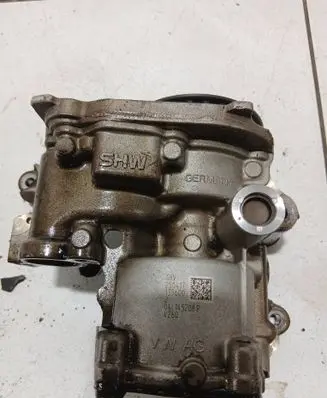 Volkswagen Crafter Oil pump 04L145208P 250417 135600