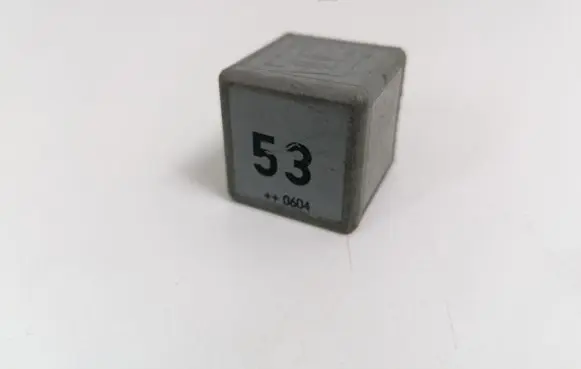 Volkswagen PASSAT B6 Other relay 141951253B