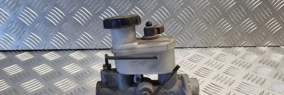 Nissan Almera N16 Master brake cylinder 22157879