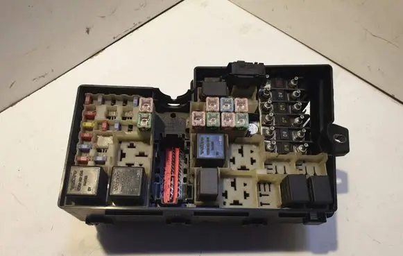 Volvo V50 Fuse box set 8688039 3M5T14A142AB