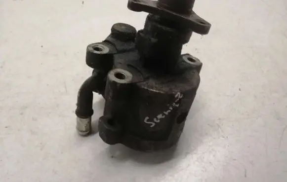 Renault Scenic I Power steering pump 7846075
