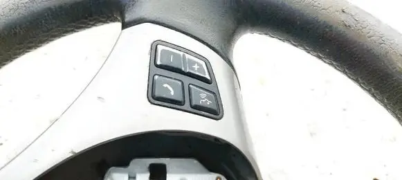 BMW 1 E81 E87 Steering wheel buttons/switches 