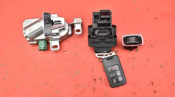 Volvo V60 Ignition lock 28227917