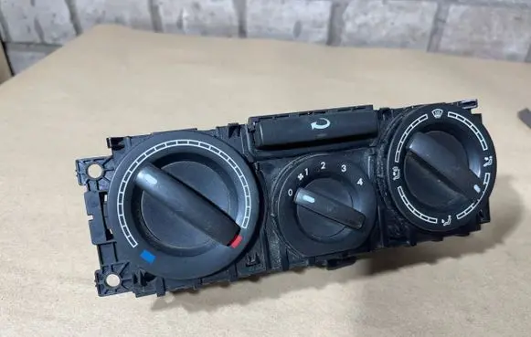 Volkswagen Transporter - Caravelle T5 Climate control unit 7H0819045A9B9 000443 981726Z
