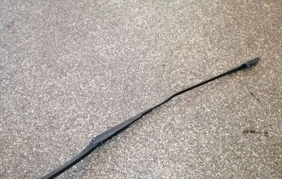 Audi A4 S4 B8 8K Front wiper blade arm 8K1955408
