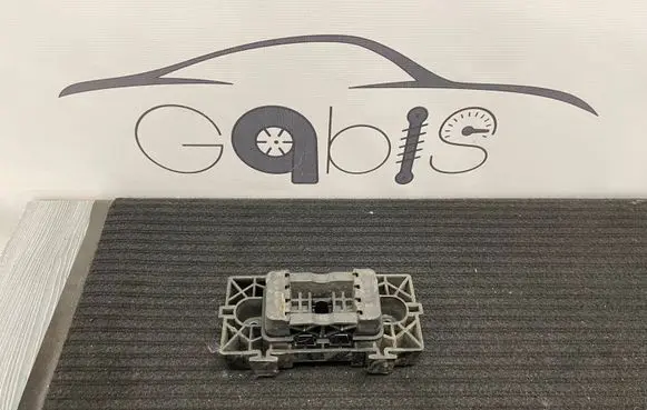 Mercedes-Benz GL X166 Jacking socket point A2046900009