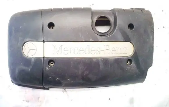 Mercedes-Benz C W202 Engine cover (trim) a6110100367