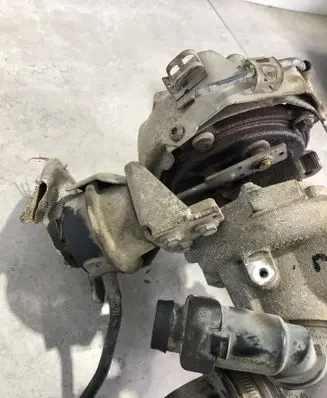 Volkswagen PASSAT B8 Turbo 04L253019P