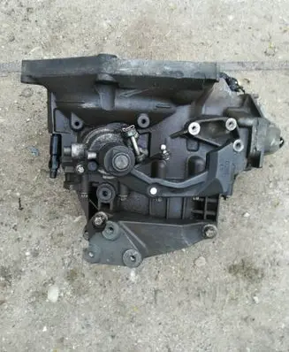 Opel Vectra C Manual 6 speed gearbox 55192042