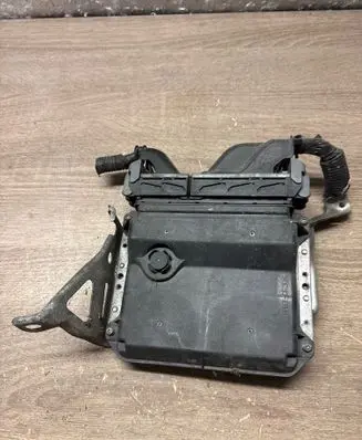 Toyota Auris 150 Engine control unit/module 8966102D91 MB1758009590