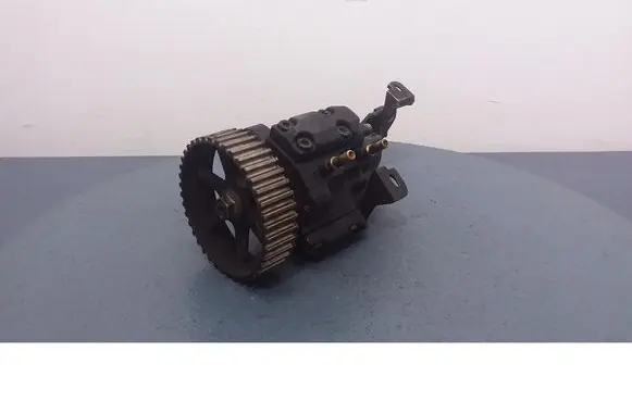 Renault Scenic I Fuel injection high pressure pump 