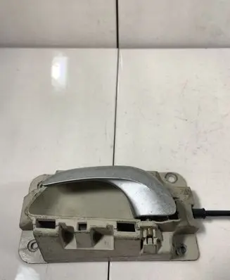 Volvo S80 Front door interior handle 09170045