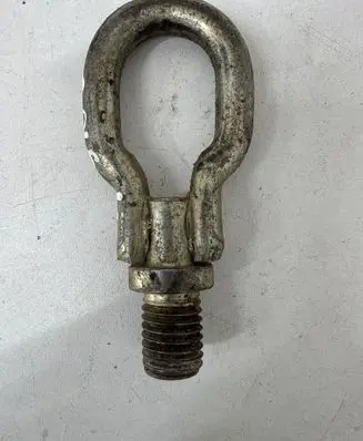 Volkswagen Golf IV Towing hook eye