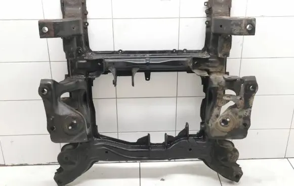 Suzuki Grand Vitara II Front subframe