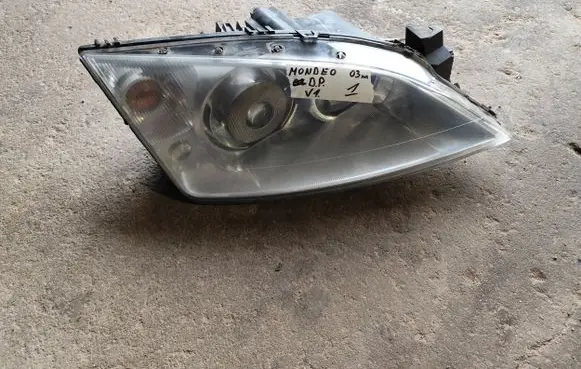 Ford Mondeo Mk III Headlight/headlamp