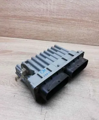 Opel Zafira A Coolant fan relay 24410129 15396910