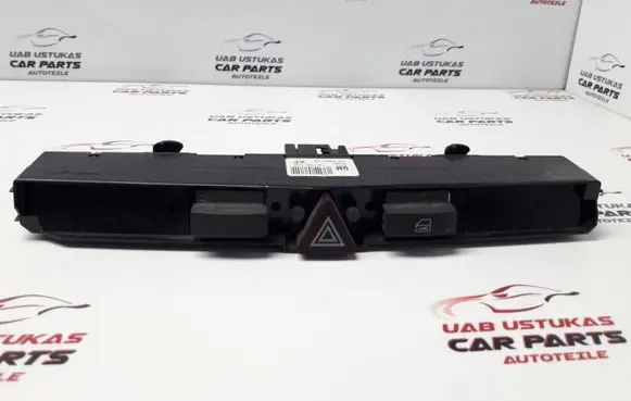 Opel Zafira B Hazard light switch 13100105 03758075