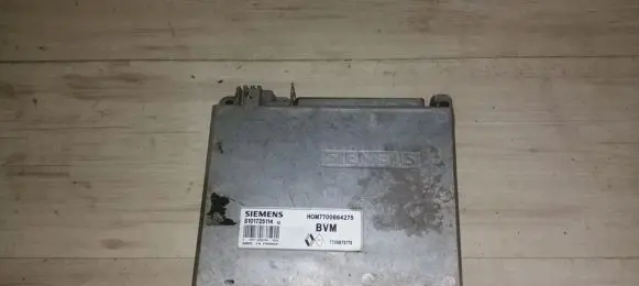 Renault Laguna I Engine control unit/module hom7700864275 7700873713