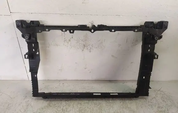 Volkswagen Polo VI Radiator support slam panel 2G0805303B