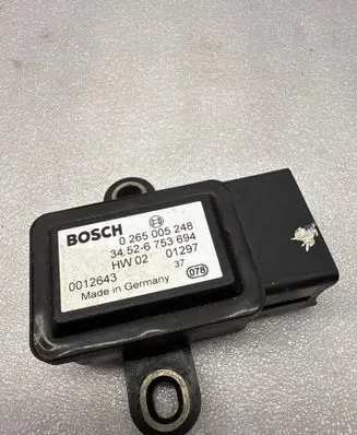 BMW 3 E46 ESP acceleration yaw rate sensor 34526753694 0265005248