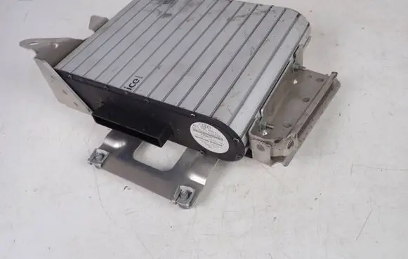 Audi A8 S8 D3 4E Sound amplifier 4E0035465
