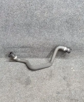 BMW 5 G30 G31 Engine coolant pipe/hose 8572908
