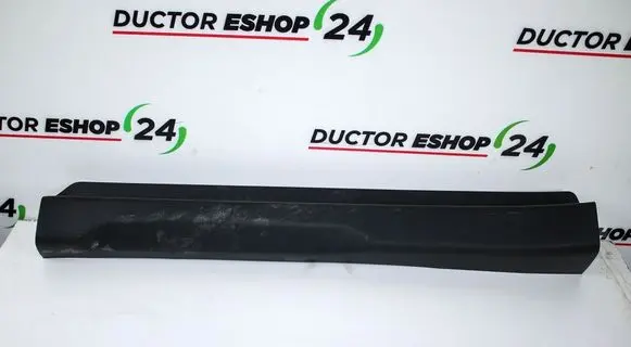 Mazda MX-5 ND Front sill trim cover N24368710