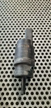 Iveco Daily 35.8 - 9 Windscreen/windshield washer pump 504015670