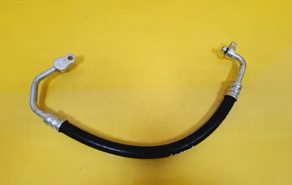 KIA Carens I Air conditioning (A/C) pipe/hose 