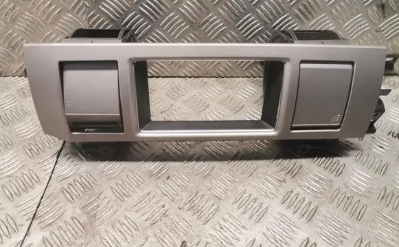 Jaguar XF X250 Dash center air vent grill 8x2319k617aj