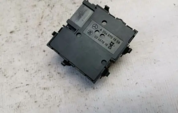 Mercedes-Benz E W212 Seat control switch A2048701958 2048701958