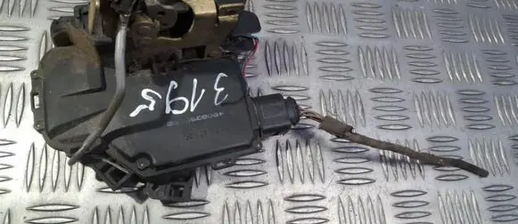 Audi A6 S6 C5 4B Rear door lock 4B0839015B