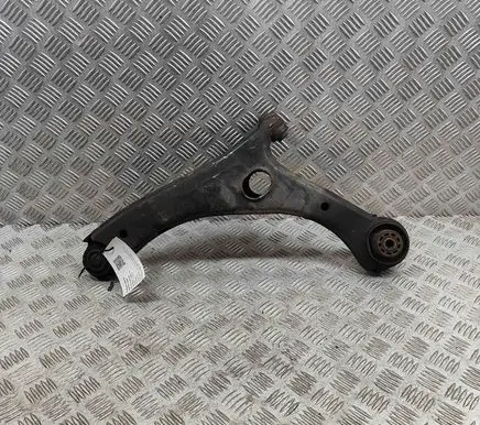 Chrysler Voyager Front lower control arm/wishbone 4766910AL