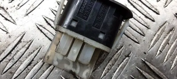 Saab 9-5 Tailgate opening switch 4733457 156799