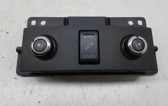 Infiniti QX70 S51 Seat heating switch 969881CY4A 969241CY4A