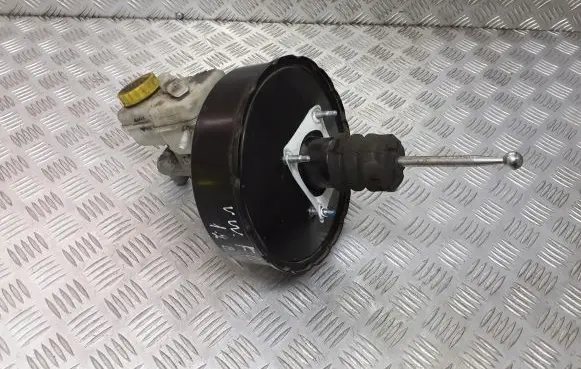 Volkswagen Fox Vacuum pump 5Z1614105A