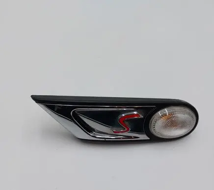 Mini Cooper Countryman R60 Front fender indicator light 2751970