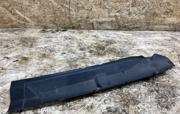 Mercedes-Benz CL C216 Fender end trim A2168890625