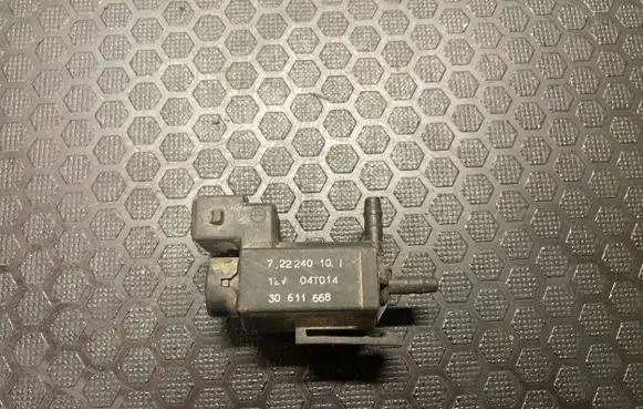 Volvo XC70 Turbo solenoid valve 30611668 72224010