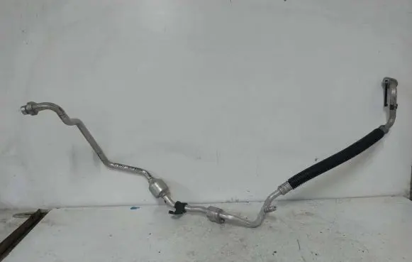 Nissan Note (E11) Air conditioning (A/C) pipe/hose 924809U20A
