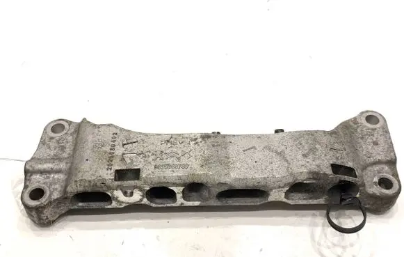 Peugeot 3008 II Engine mounting bracket 9839268780